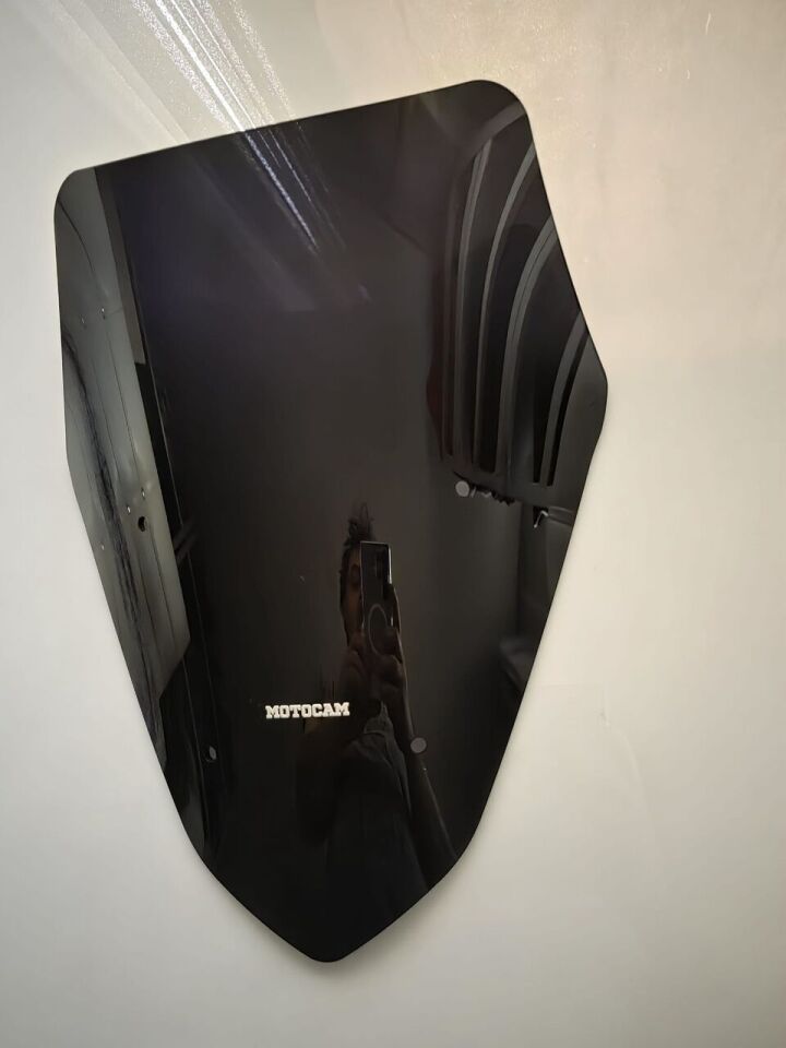 MOTOCAM Küba Vizy 50 Ön Cam 2022-2026 Model 43cm Siyah Renkli KISA CAM