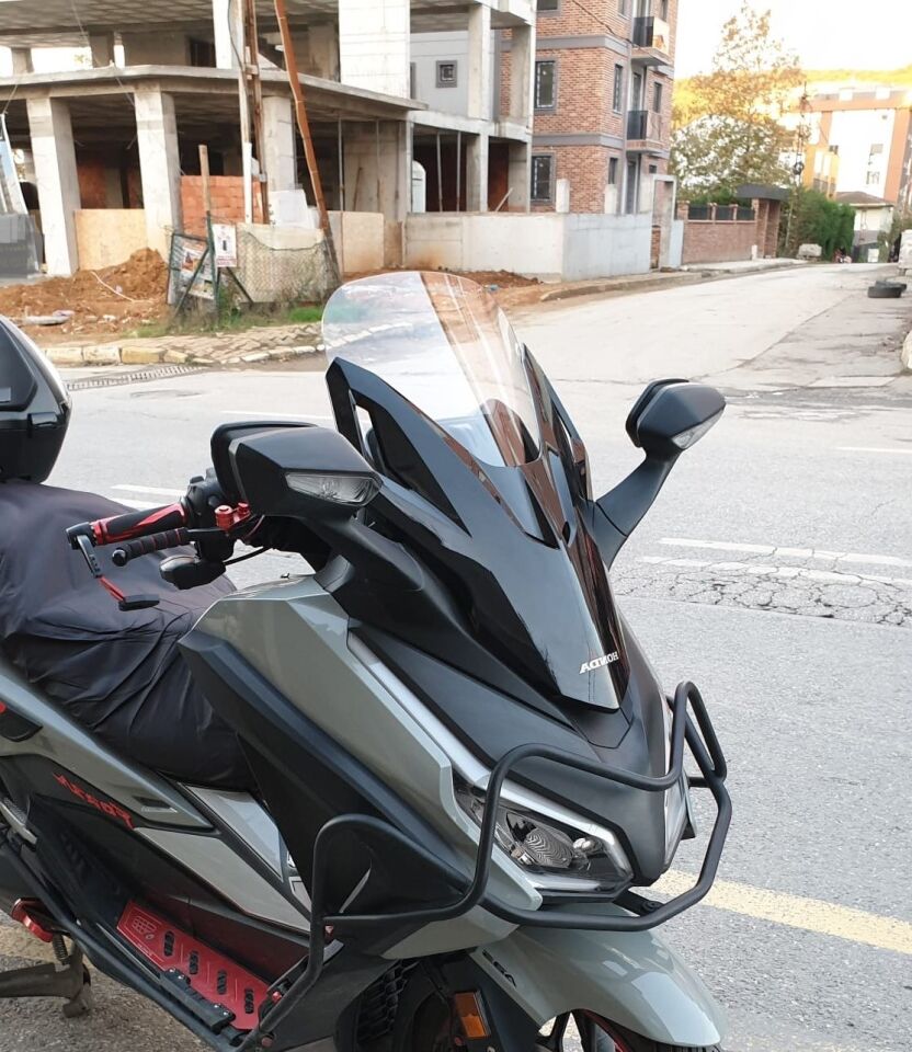 MOTOCAM Honda Forza 250 Ön Cam 2021-2026 Model 47cm Şeffaf Renkli 4mm ORİJİNAL BOYLU