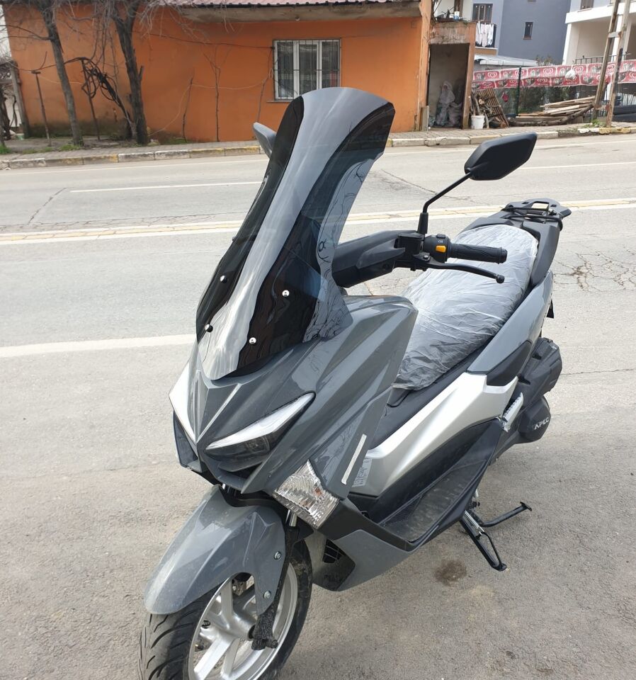 MOTOCAM Volta Apec Apx5 Ön Cam 2023-2026 Model 68cm Siyah Renkli 4mm ORTA BOYLU