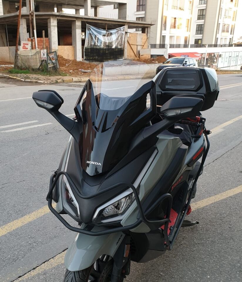 MOTOCAM Honda Forza 250 Ön Cam 2021-2026 Model 47cm Şeffaf Renkli 4mm ORİJİNAL BOYLU