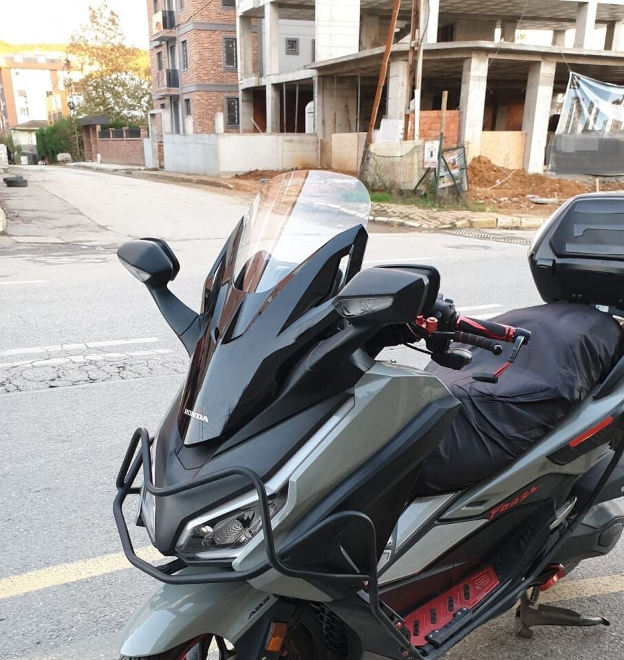 MOTOCAM Honda Forza 250 Ön Cam 2021-2026 Model 47cm Şeffaf Renkli 4mm ORİJİNAL BOYLU
