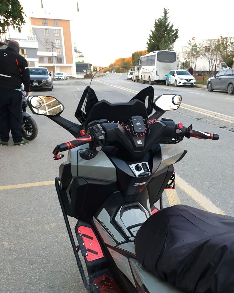 MOTOCAM Honda Forza 250 Ön Cam 2021-2026 Model 47cm Şeffaf Renkli 4mm ORİJİNAL BOYLU