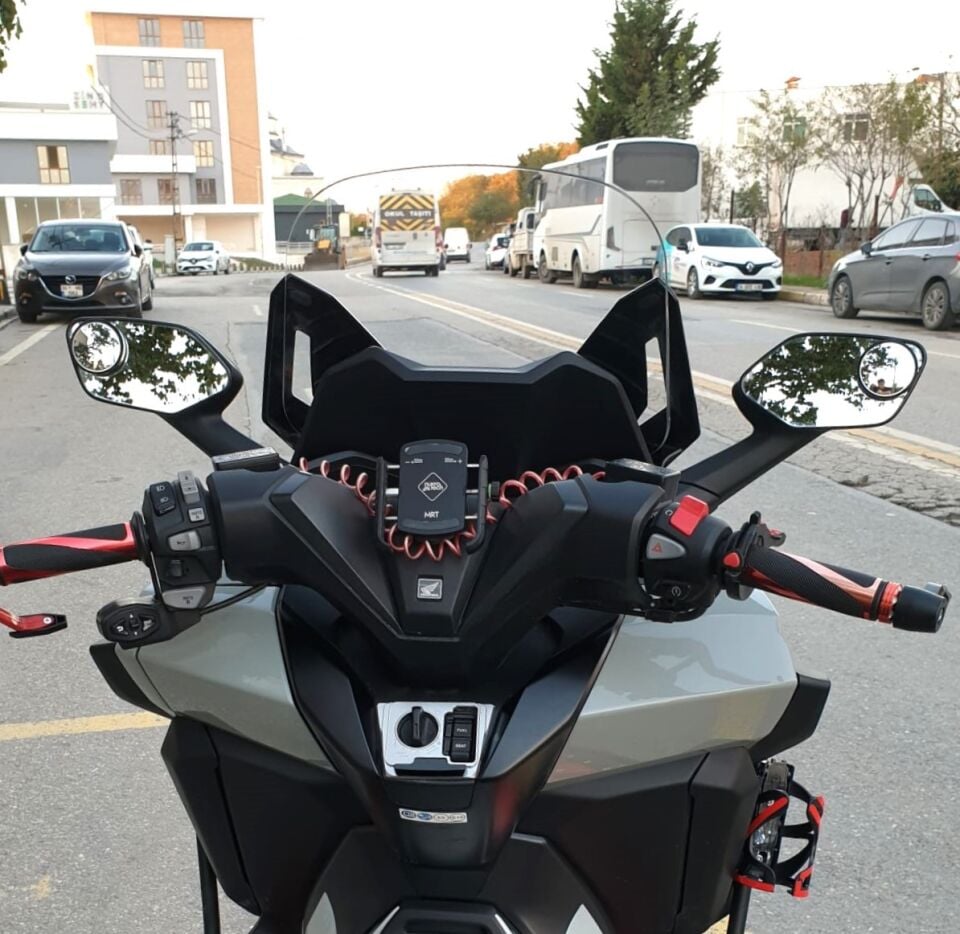 MOTOCAM Honda Forza 250 Ön Cam 2021-2026 Model 47cm Şeffaf Renkli 4mm ORİJİNAL BOYLU