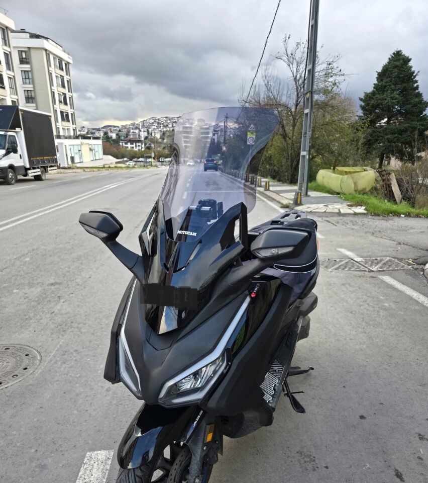 MOTOCAM Honda Forza 250 Ön Cam 2021-2026 Model 60cm Füme Renkli 4mm UZUN CAM