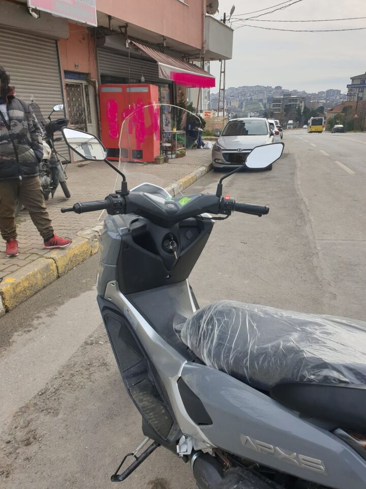MOTOCAM Volta Apec Apx5 Ön Cam 2023-2026 Model 68cm Şeffaf Renkli 4mm ORTA BOYLU