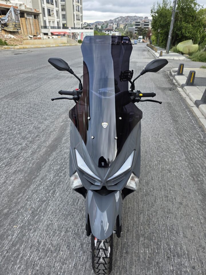 MOTOCAM Volta Apec Apx5 Ön Cam 2023-2026 Model 78cm Siyah Renkli 4mm UZUN