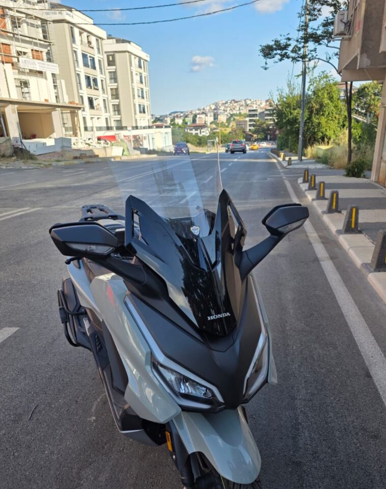 MOTOCAM Honda Forza 250 Ön Cam 2021-2026 Model 60cm Şeffaf Renkli 4mm UZUN CAM