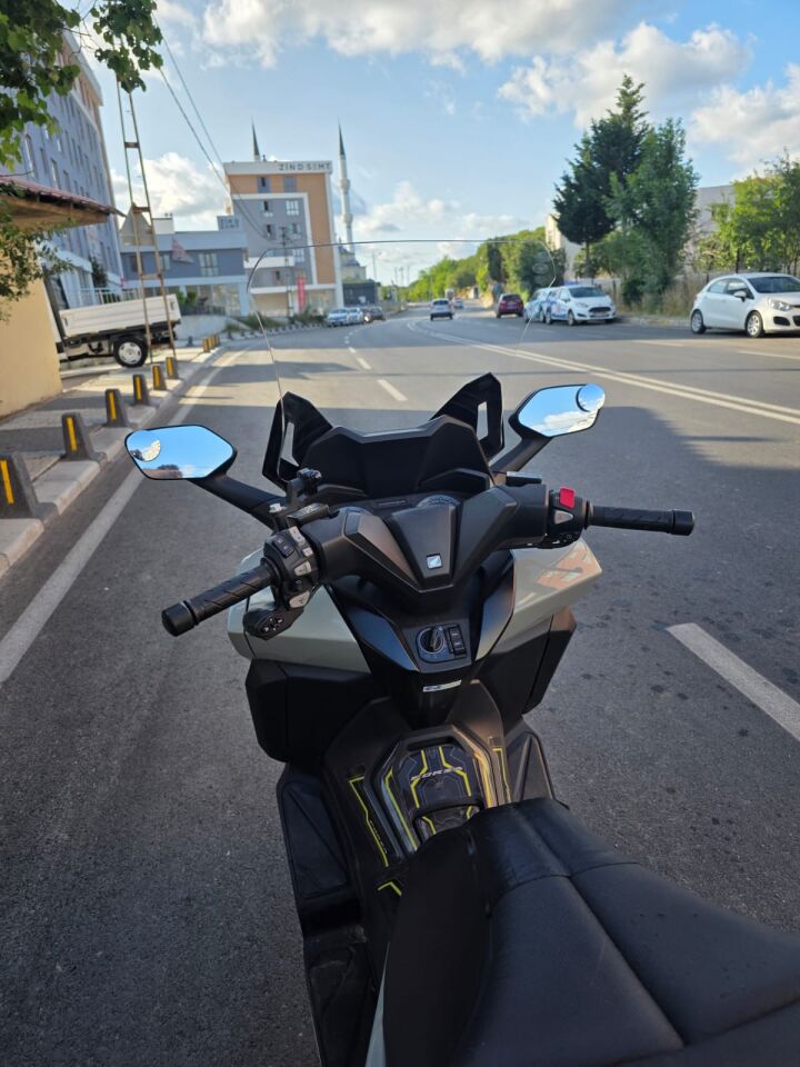 MOTOCAM Honda Forza 250 Ön Cam 2021-2026 Model 60cm Şeffaf Renkli 4mm UZUN CAM