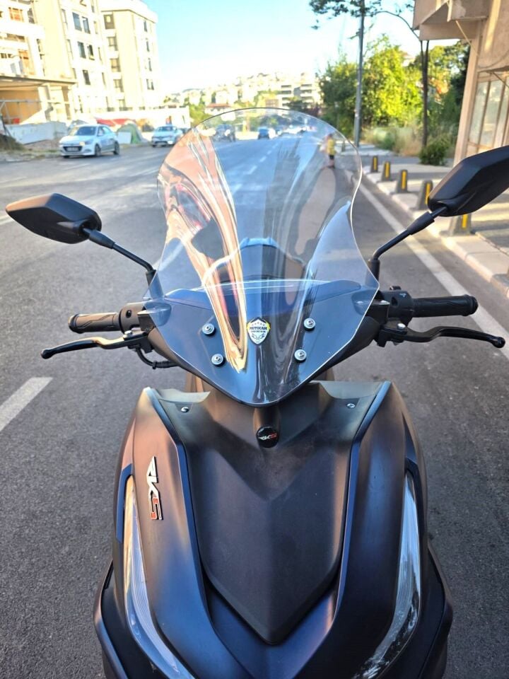MOTOCAM Küba Vizy 50 Ön Cam 2025-2026 Model 43cm Şeffaf Renkli SPORTİF