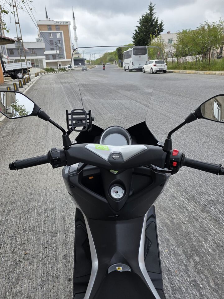 MOTOCAM Volta Apec Apx5 Ön Cam 2023-2026 Model 78cm Şeffaf Renkli 4mm UZUN