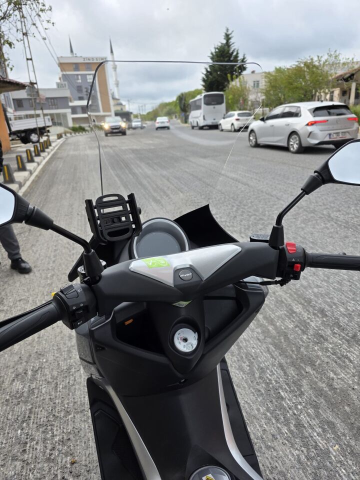 MOTOCAM Volta Apec Apx5 Ön Cam 2023-2026 Model 78cm Şeffaf Renkli 4mm UZUN