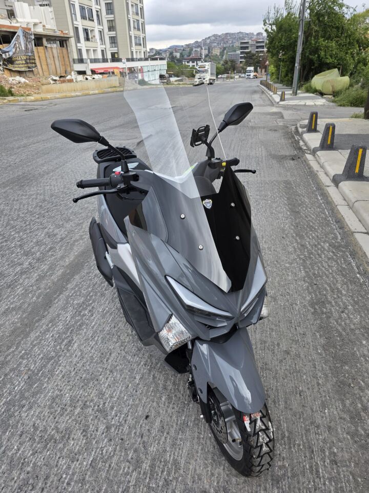 MOTOCAM Volta Apec Apx5 Ön Cam 2023-2026 Model 78cm Şeffaf Renkli 4mm UZUN