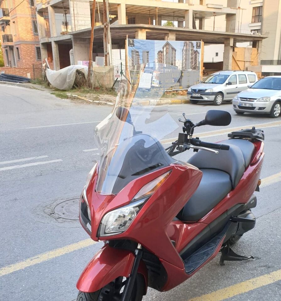 MOTOCAM Honda Forza 300 Ön Cam 2014-2017 Elcikli 78cm Şeffaf Renkli 4mm UZUN