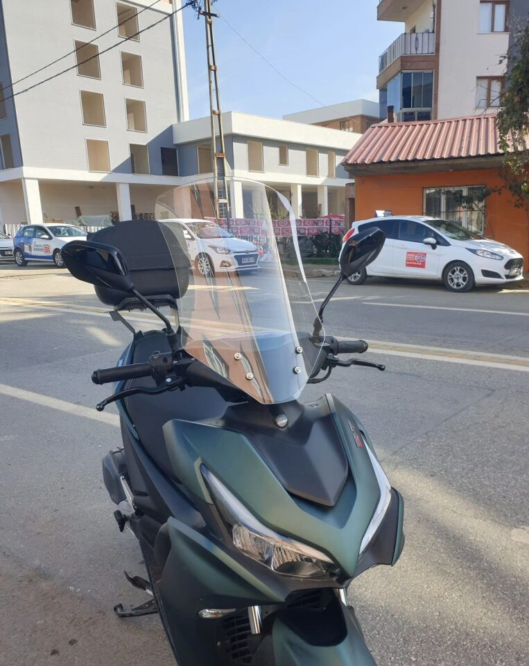 MOTOCAM Küba Vizy 50 Ön Cam 2025-2026 Model 54cm Şeffaf Renkli