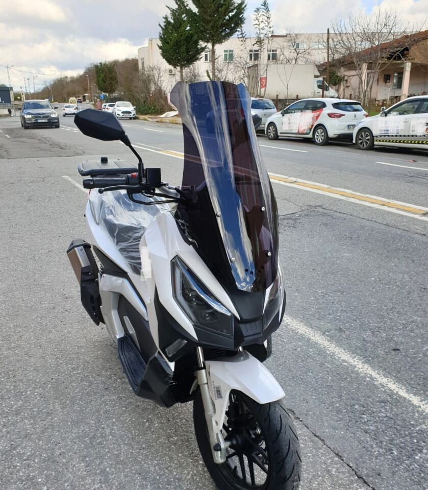 MOTOCAM Volta Apec Apx7 Ön Cam 2025-2026 Model 68cm Siyah Renkli 4mm ORTA BOYLU