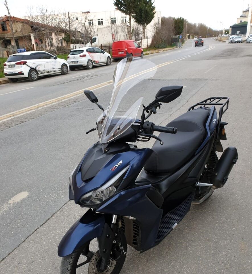 MOTOCAM Küba Vizy 50 Ön Cam 2025-2026 Model 54cm Şeffaf Renkli Sportif Model