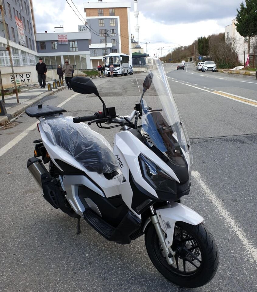 MOTOCAM Volta Apec Apx7 Ön Cam 2025-2026 Model 68cm Şeffaf Renkli 4mm ORTA BOYLU