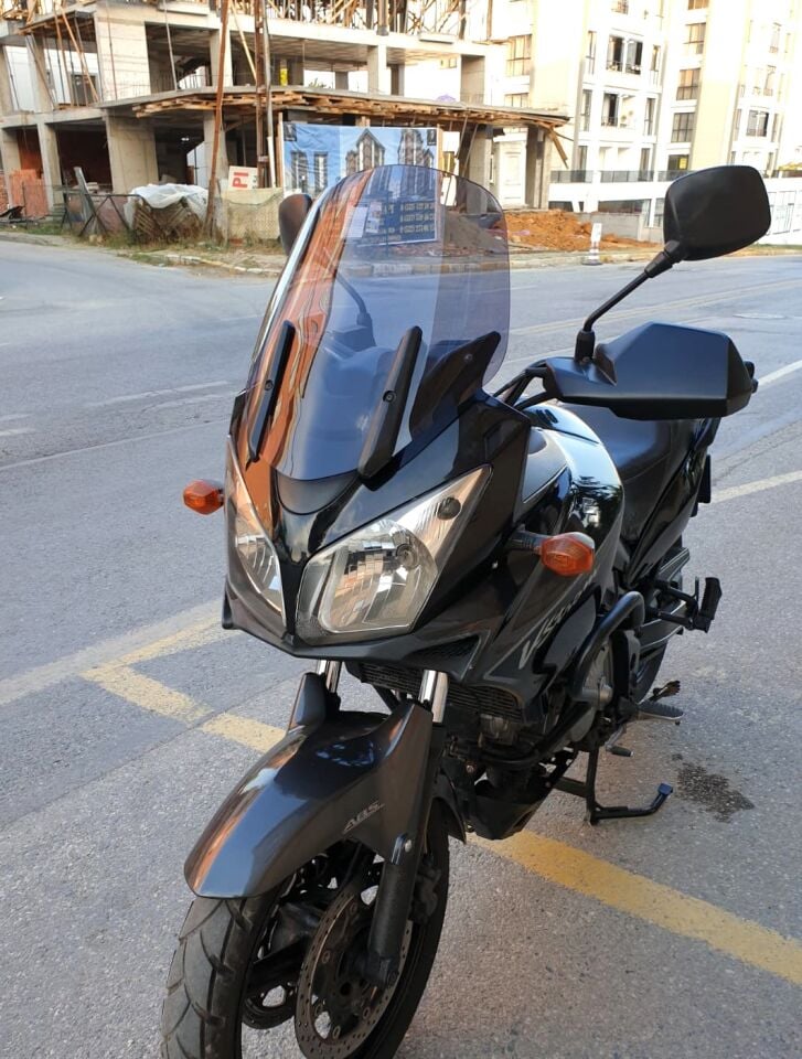 MOTOCAM Suzuki V-strom DL 650 Ön Cam 2004-2010 Model 45cm Füme Renkli 4mm