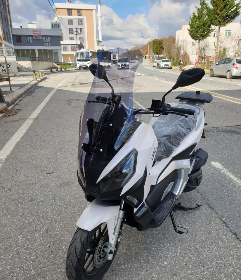 MOTOCAM Volta Apec Apx7 Ön Cam 2025-2026 Model 75cm Füme Renkli 4mm UZUN