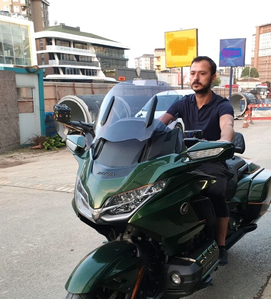 MOTOCAM Honda Goldwing Bagger Ön Cam 2018-2023 Model 38cm Füme Renkli 4mm ORTA BOYLU