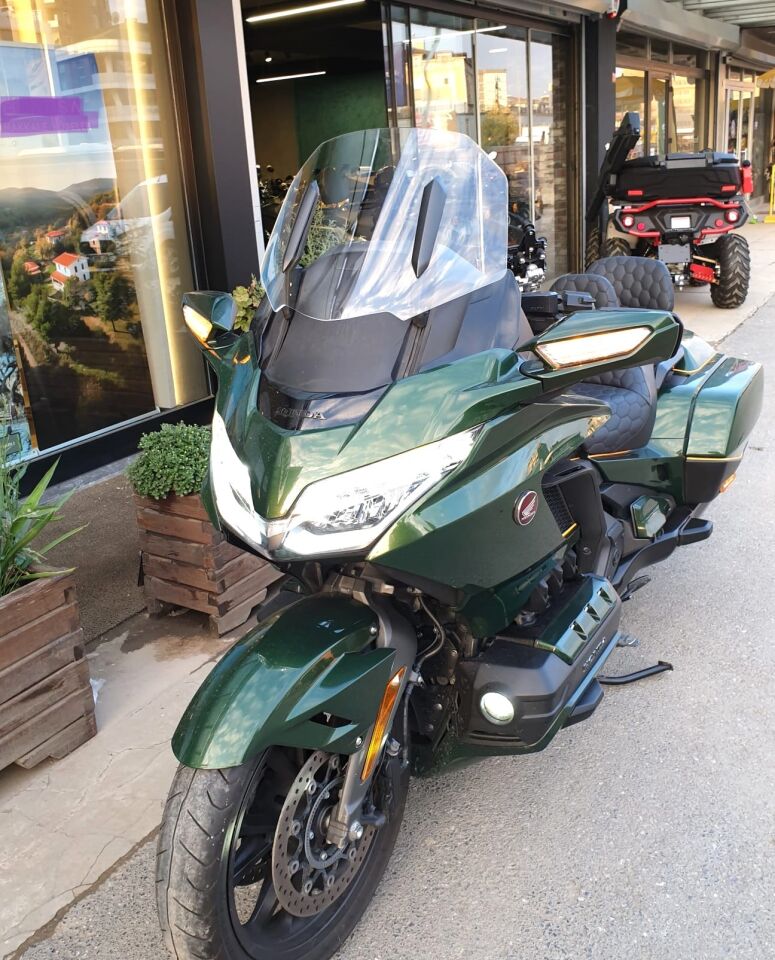 MOTOCAM Honda Goldwing Bagger Ön Cam 2018-2023 Model 38cm Şeffaf Renkli 4mm ORTA BOYLU