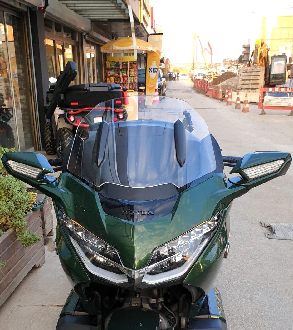 MOTOCAM Honda Goldwing Bagger Ön Cam 2018-2023 Model 38cm Şeffaf Renkli 4mm ORTA BOYLU