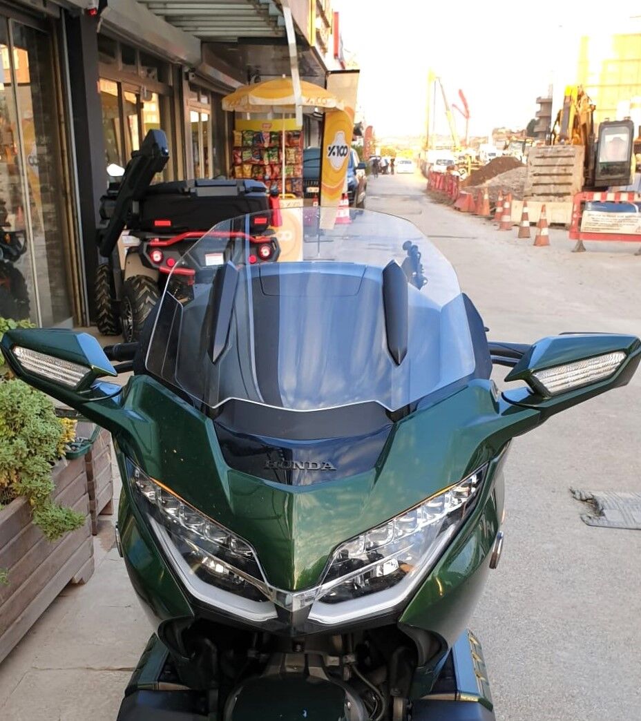 MOTOCAM Honda Goldwing Bagger Ön Cam 2018-2023 Model 38cm Şeffaf Renkli 4mm ORTA BOYLU