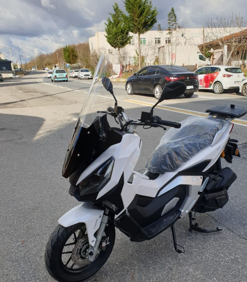 MOTOCAM Volta Apec Apx7 Ön Cam 2025-2026 Model 78cm Şeffaf Renkli 4mm UZUN