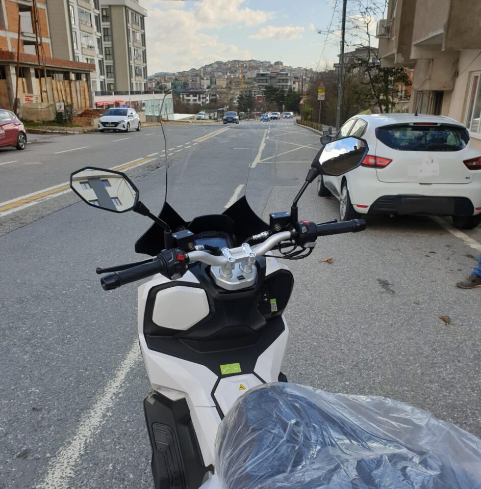 MOTOCAM Volta Apec Apx7 Ön Cam 2025-2026 Model 78cm Şeffaf Renkli 4mm UZUN