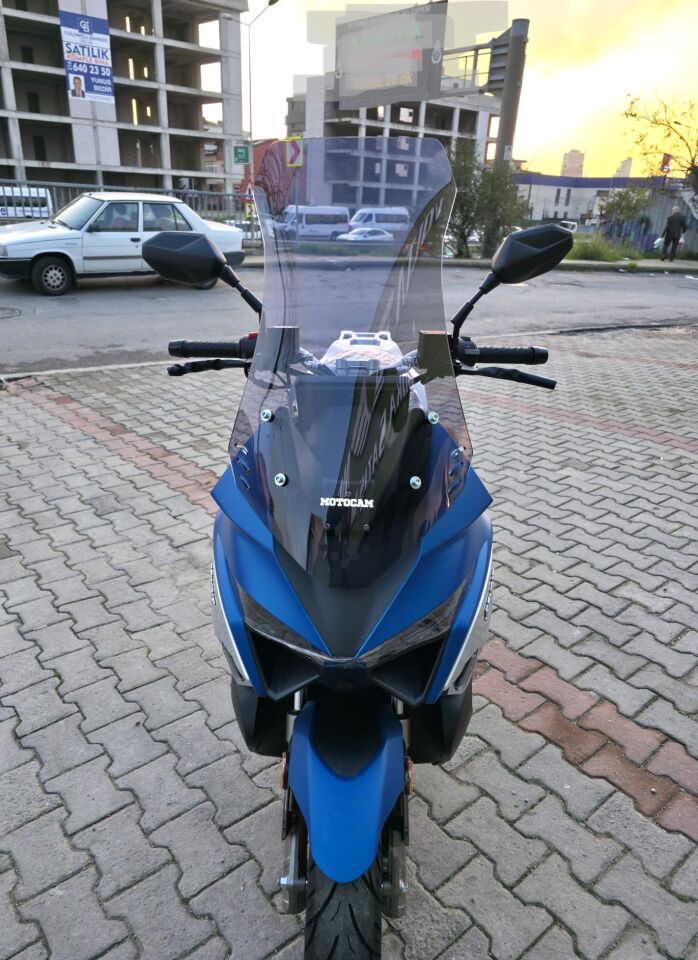 MOTOCAM Volta Revolt RSX7 Ön Cam 2022-2026 Model 65cm Füme Renkli 4mm