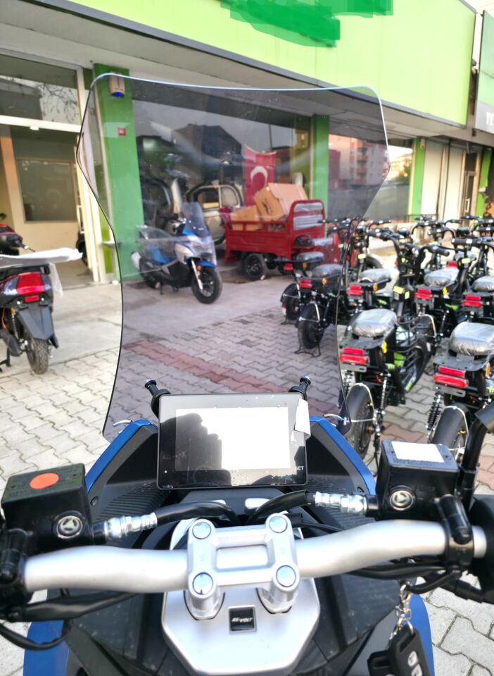 MOTOCAM Volta Revolt RSX7 Ön Cam 2022-2026 Model 65cm Füme Renkli 4mm