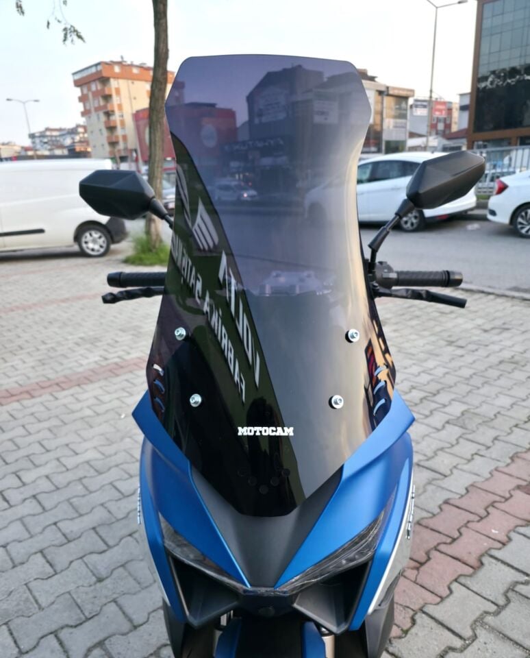 MOTOCAM Volta Revolt RSX7 Ön Cam 2022-2026 Model 65cm Siyah Renkli 4mm