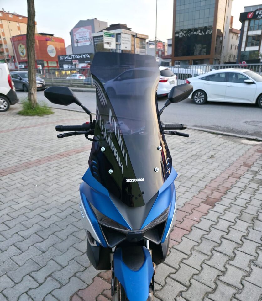 MOTOCAM Volta Revolt RSX7 Ön Cam 2022-2026 Model 65cm Siyah Renkli 4mm