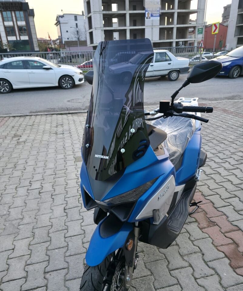 MOTOCAM Volta Revolt RSX7 Ön Cam 2022-2026 Model 65cm Siyah Renkli 4mm