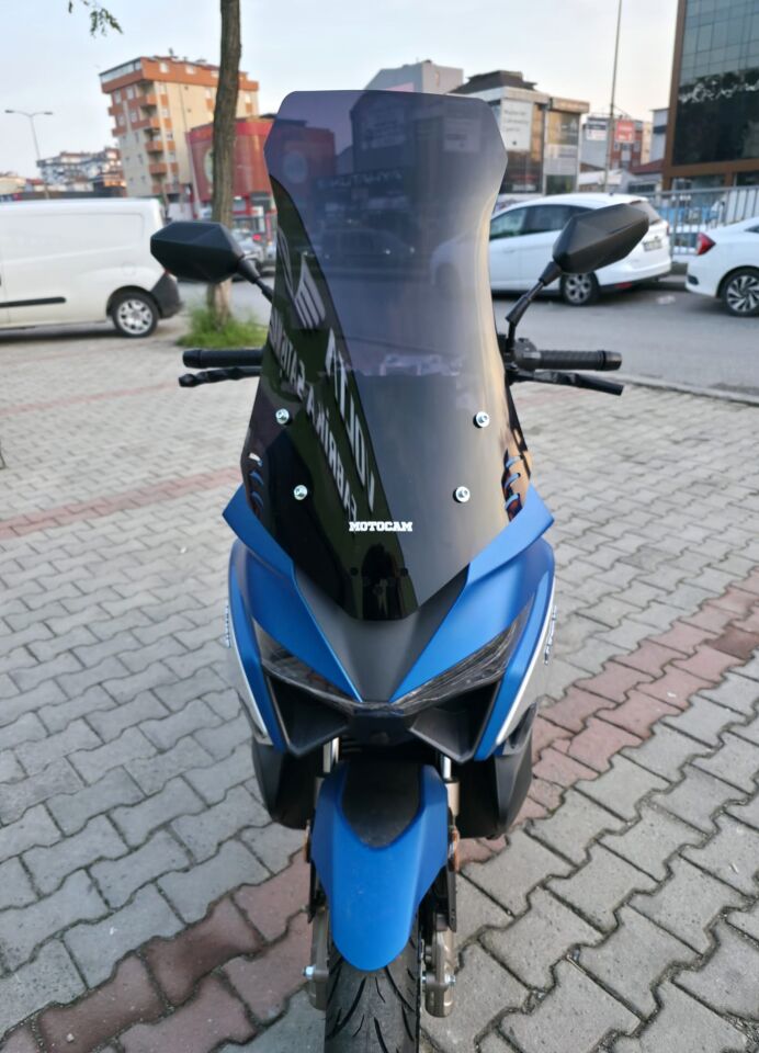 MOTOCAM Volta Revolt RSX7 Ön Cam 2022-2026 Model 65cm Siyah Renkli 4mm