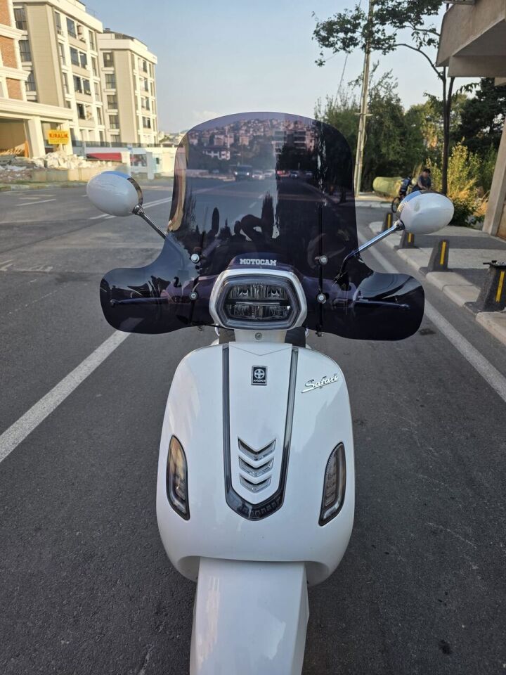 MOTOCAM Arora Safari 50 Ön Cam 2021-2026 Model 37cm Siyah Renkli 4mm Elcikli APARATSIZ