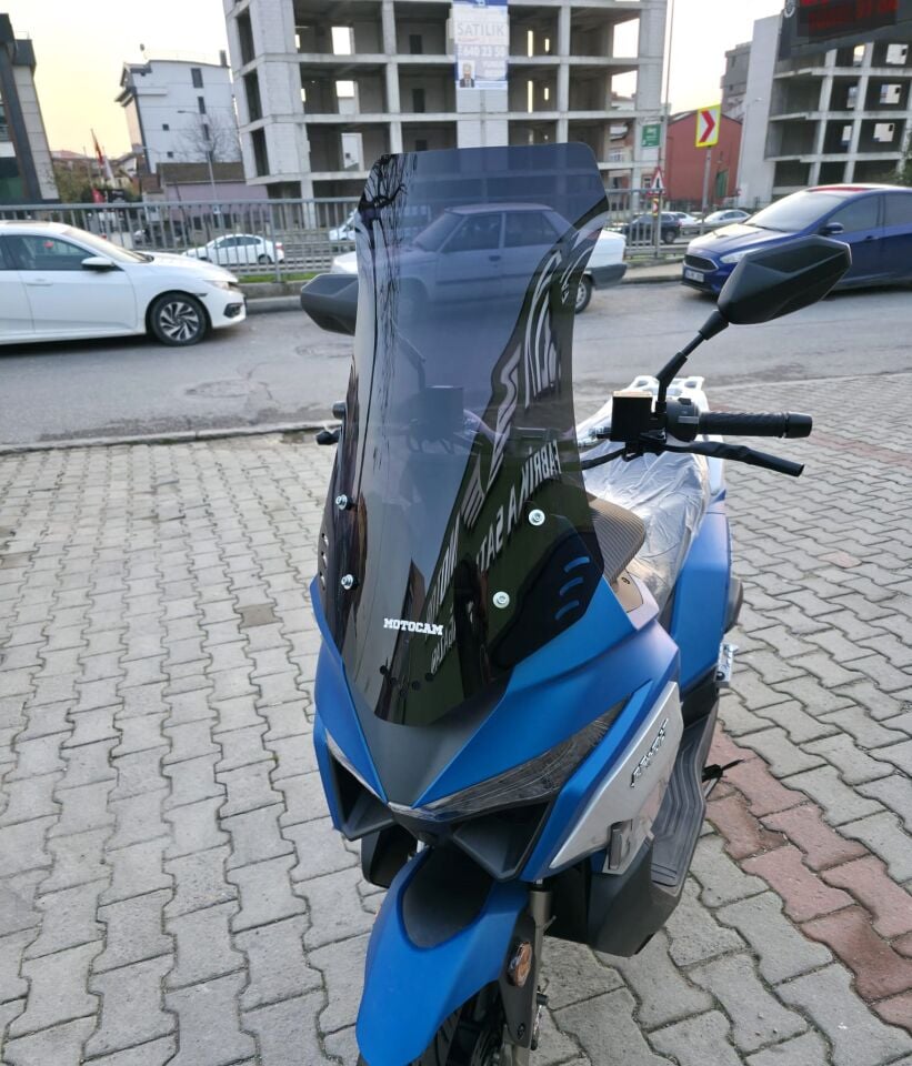MOTOCAM Volta Revolt RSX7 Ön Cam 2022-2026 Model 75cm Siyah Renkli 4mm