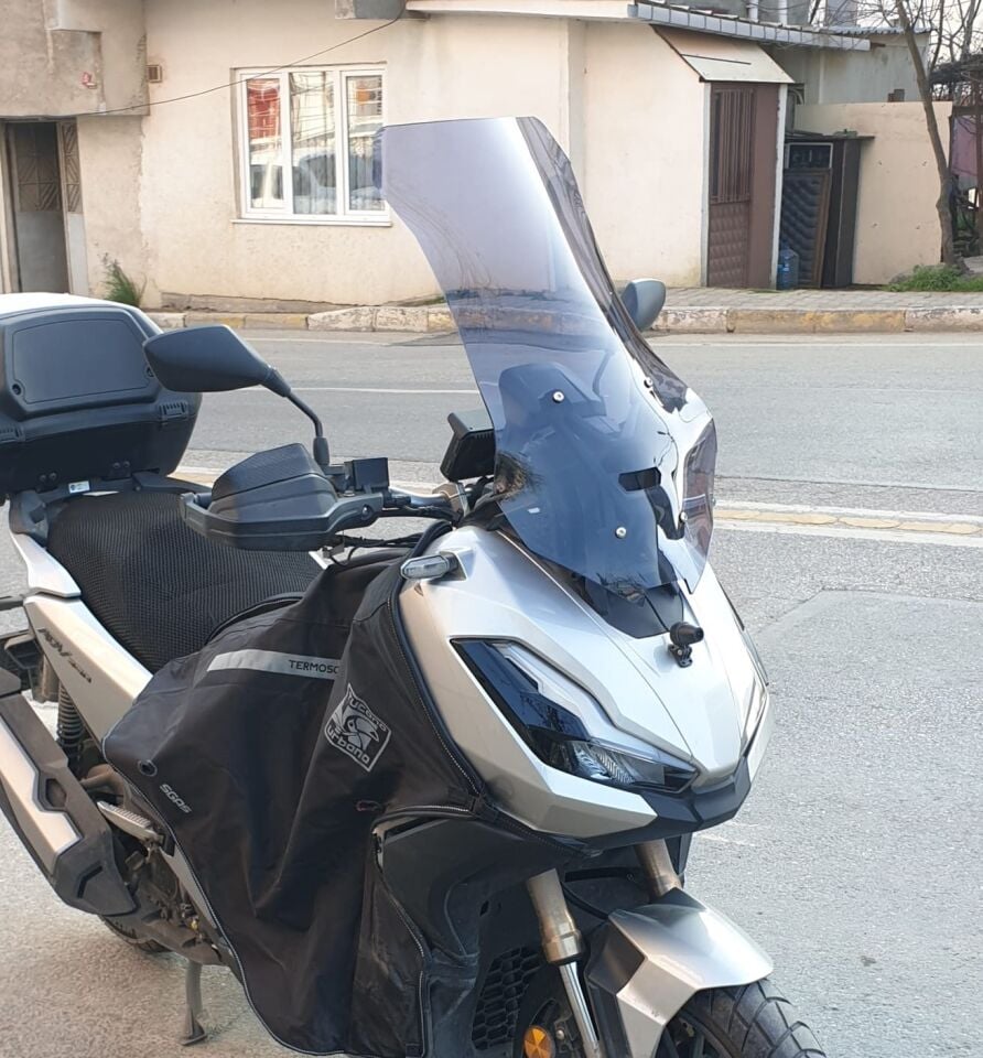 MOTOCAM Honda Adv 350 Ön Cam 2023-2026 Model 72cm Füme Renkli 4mm UZUN