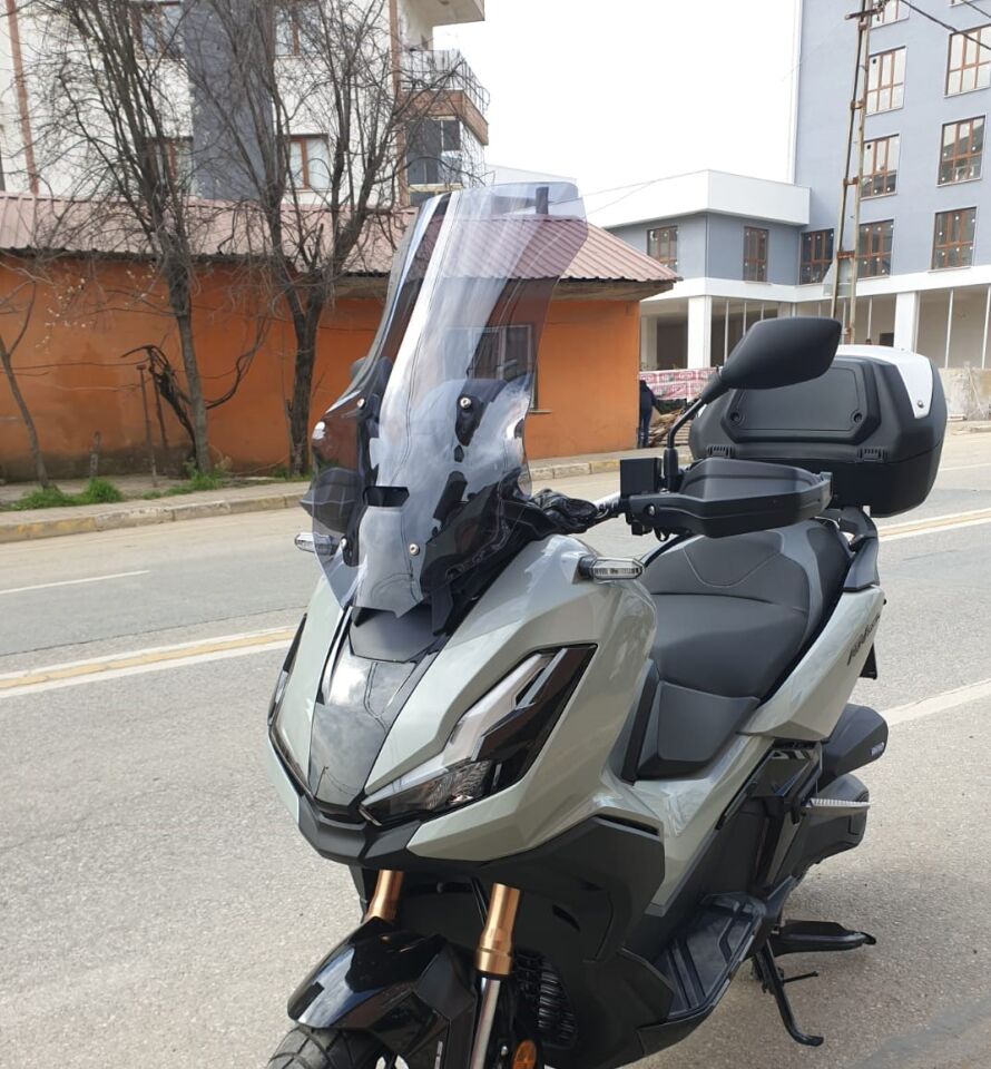 MOTOCAM Honda Adv 350 Ön Cam 2023-2026 Model 72cm Füme Renkli 4mm UZUN