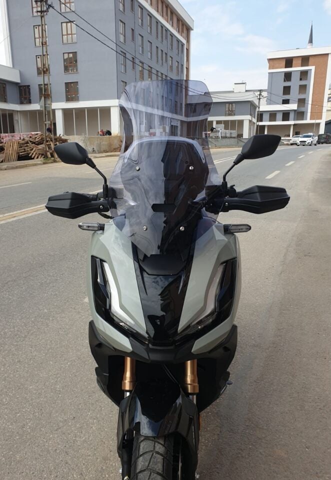 MOTOCAM Honda Adv 350 Ön Cam 2023-2026 Model 72cm Füme Renkli 4mm UZUN