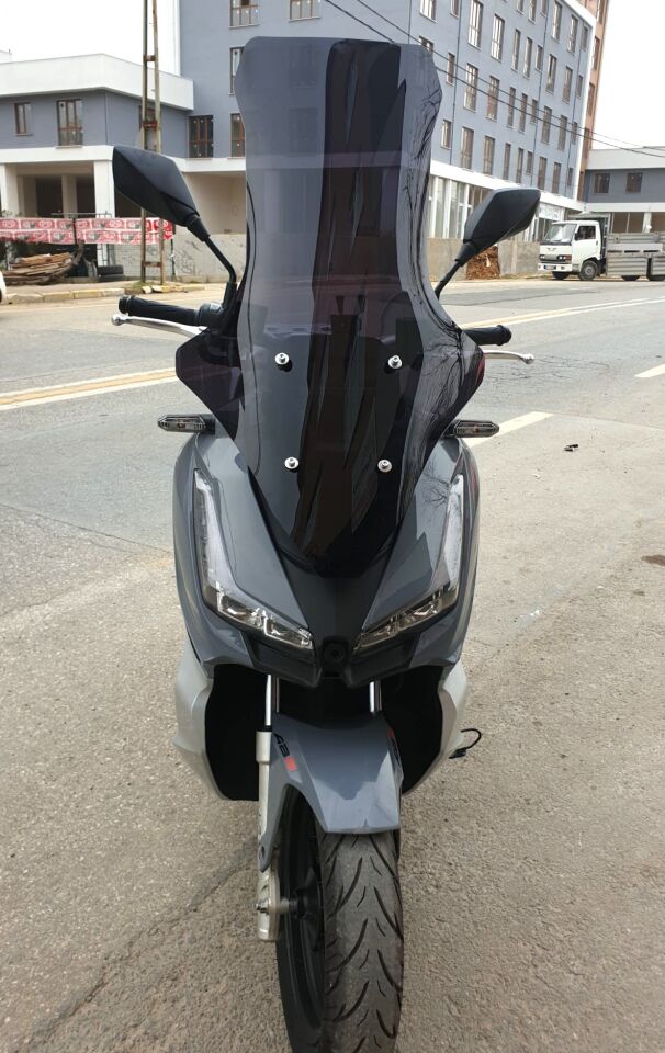 MOTOCAM Volta Revolt RSX7 Ön Cam 2022-2026 Model 78cm Siyah Renkli 4mm