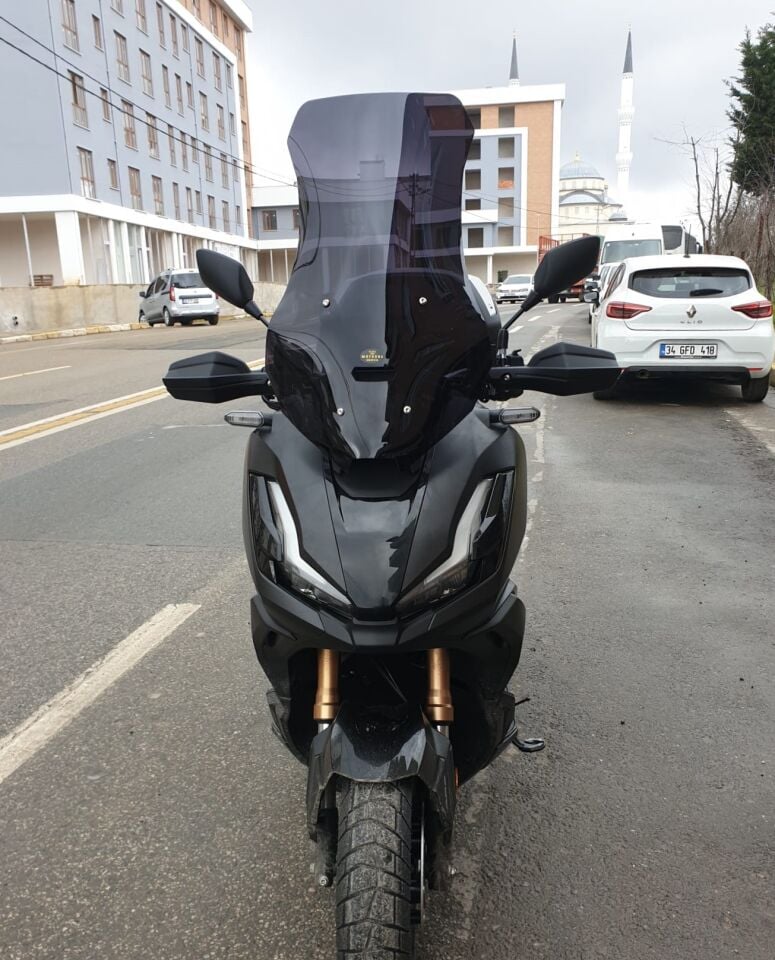MOTOCAM Honda Adv 350 Ön Cam 2023-2026 Model 72cm Siyah Renkli 4mm UZUN