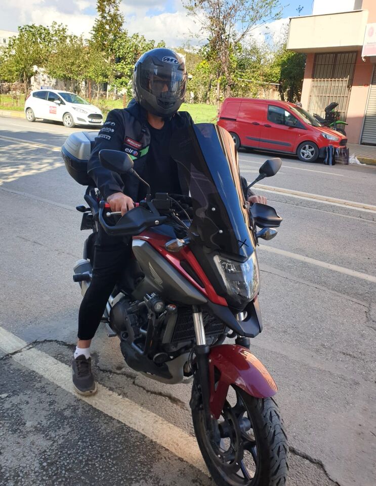 MOTOCAM Honda NC 700 750 X Ön Cam 2016-2020 Model 50cm Siyah Renkli 4mm ORTA BOYLU
