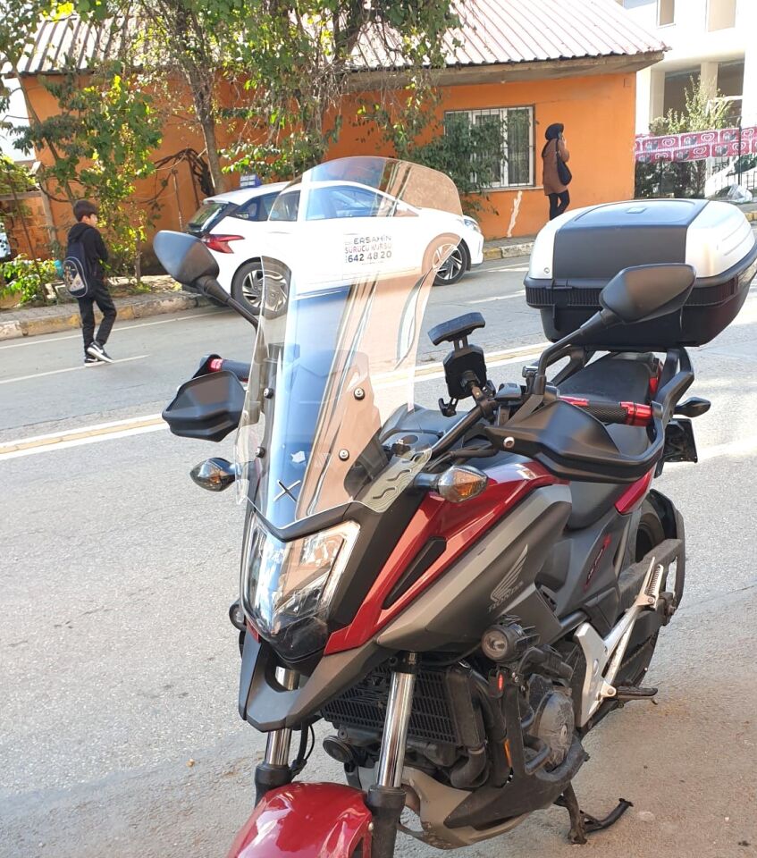 MOTOCAM Honda NC 700 750 X Ön Cam 2016-2020 Model 59cm Şeffaf Renkli 4mm UZUN