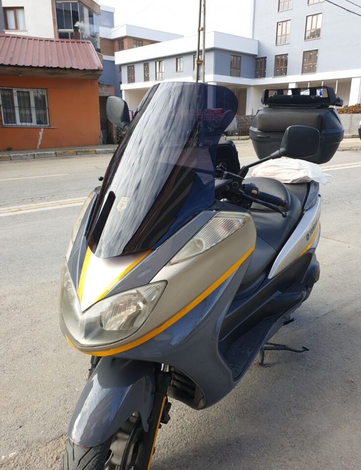 MOTOCAM Yamaha Majesty 400 Ön Cam 2003-2015 Model 68cm Siyah Renkli 4mm