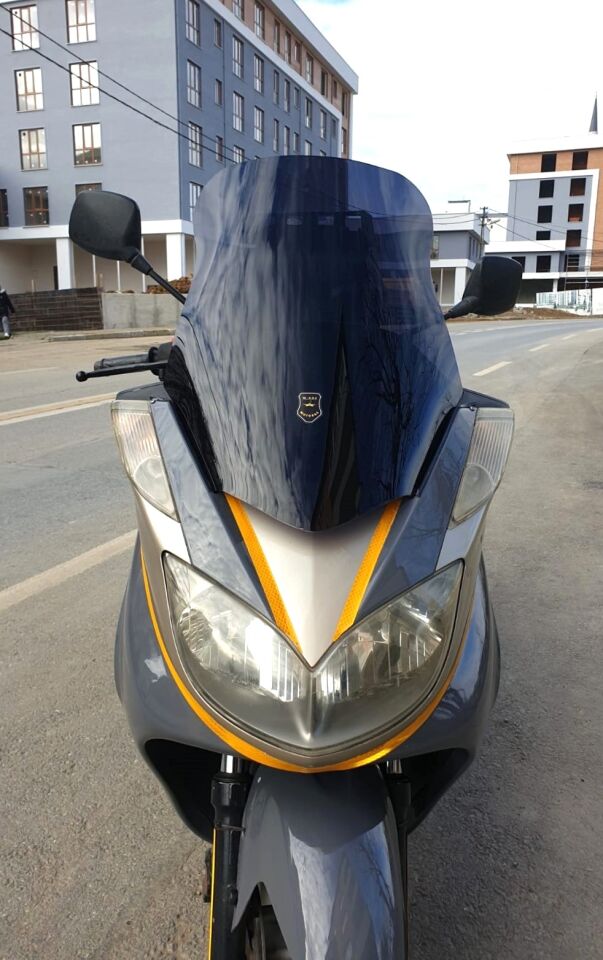 MOTOCAM Yamaha Majesty 400 Ön Cam 2003-2015 Model 68cm Siyah Renkli 4mm