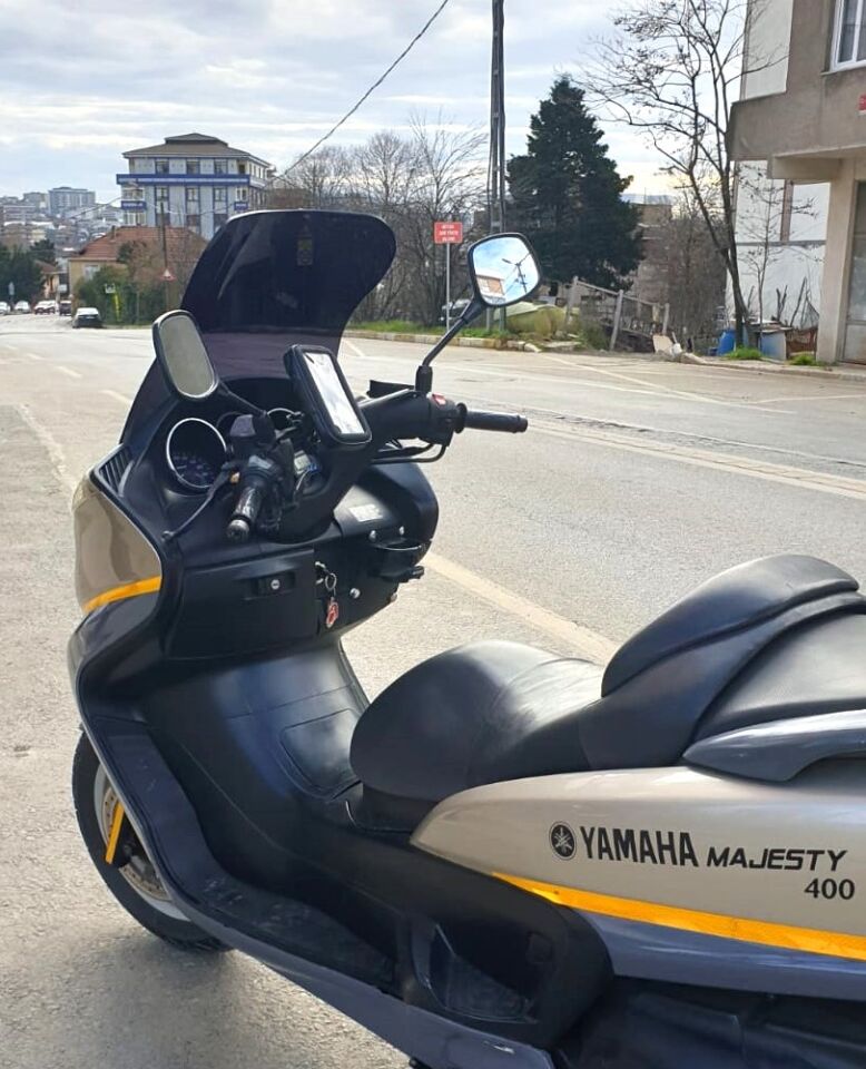 MOTOCAM Yamaha Majesty 400 Ön Cam 2003-2015 Model 68cm Siyah Renkli 4mm