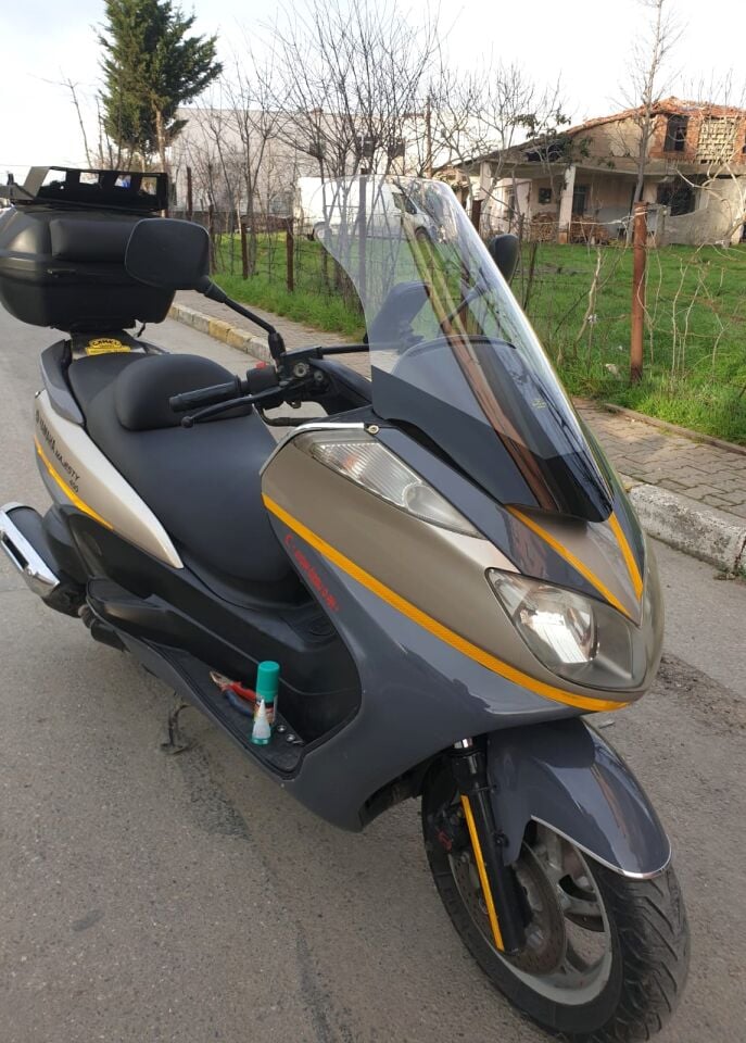 MOTOCAM Yamaha Majesty 400 Ön Cam 2003-2015 Model 68cm Şeffaf Renkli 4mm