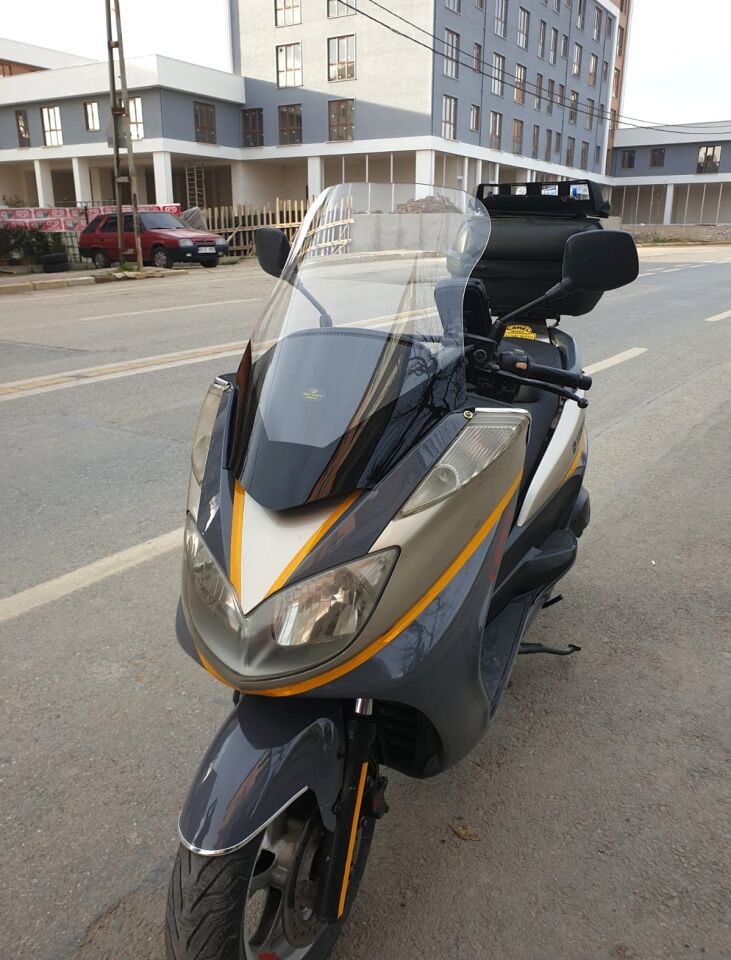 MOTOCAM Yamaha Majesty 400 Ön Cam 2003-2015 Model 68cm Şeffaf Renkli 4mm