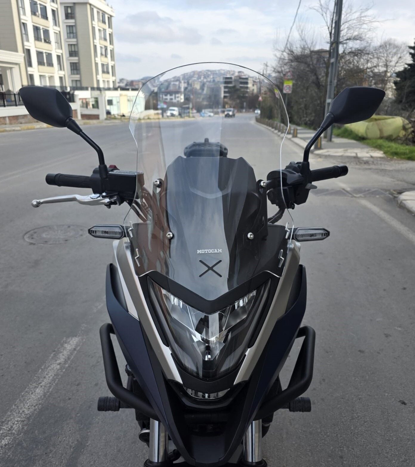 MOTOCAM Honda NC 700 750 X Ön Cam 2021-2024 Model 50cm Şeffaf Renkli 4mm ORTA BOYLU